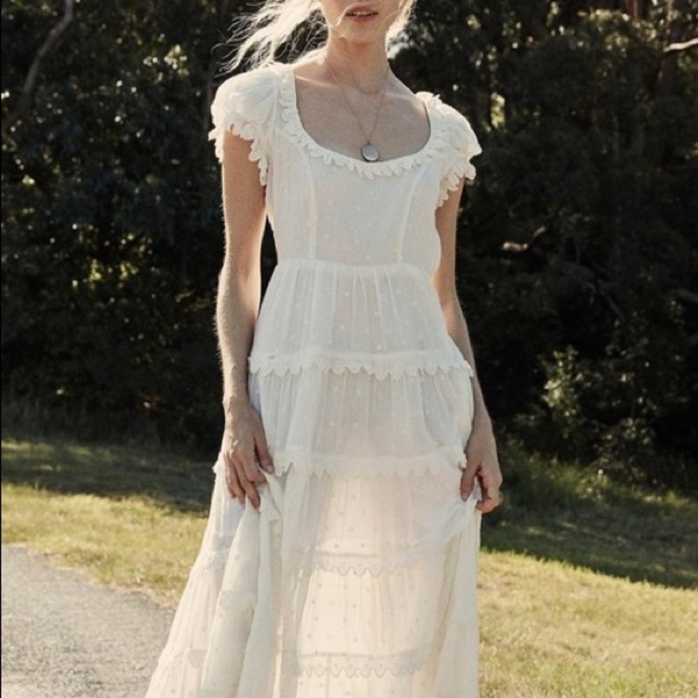 Doen Nima dress in salt